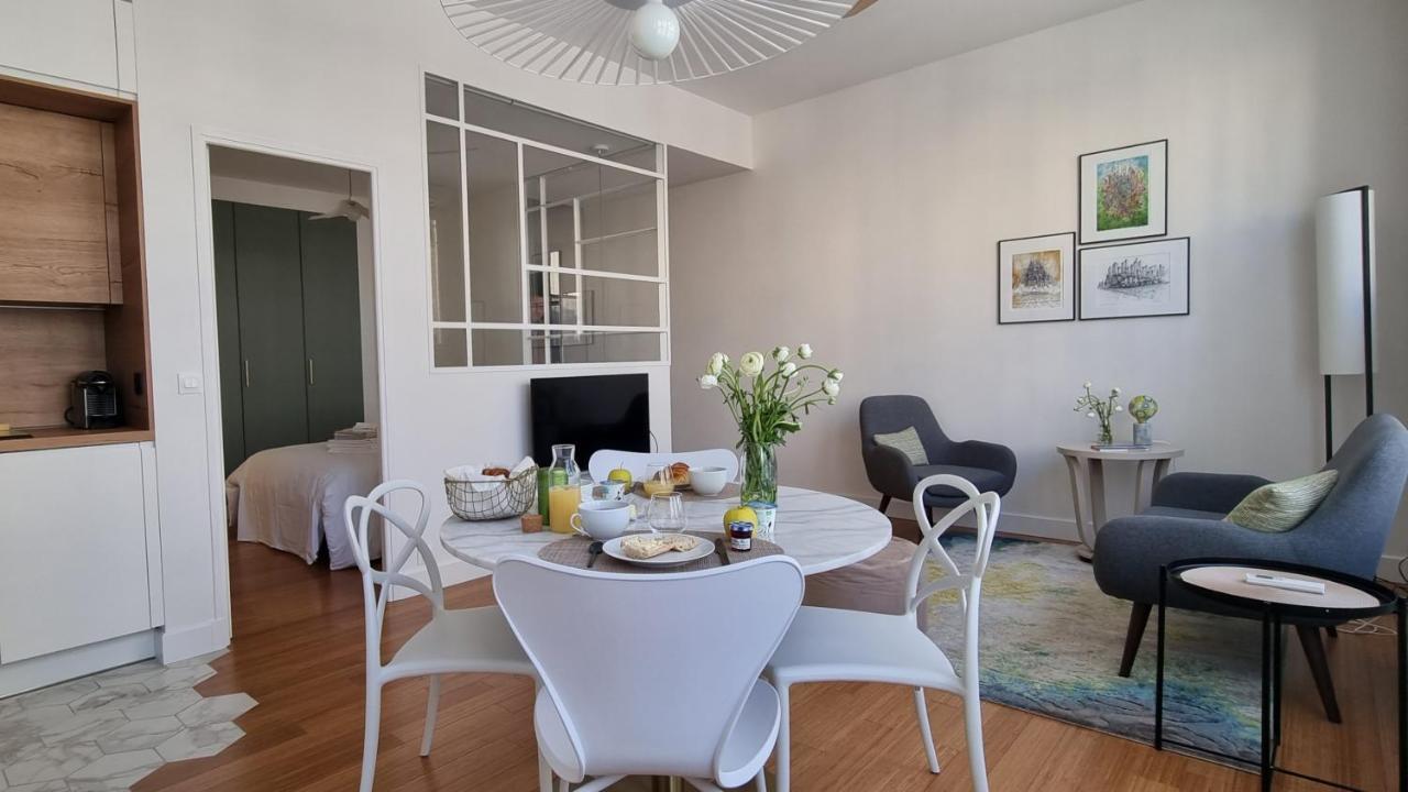 Au 53, Sous Le Chartil Apartment Reims Exterior foto